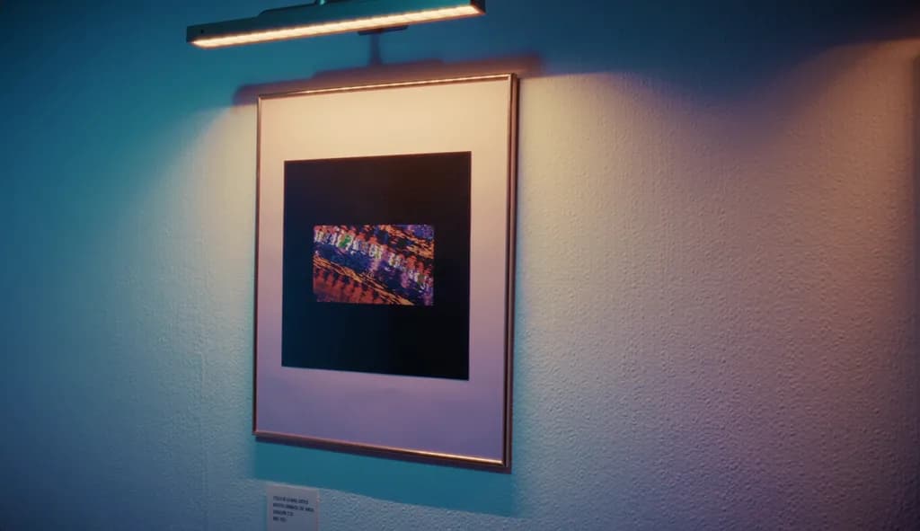 Obra visual de CRÍTICO, de DRAMA26